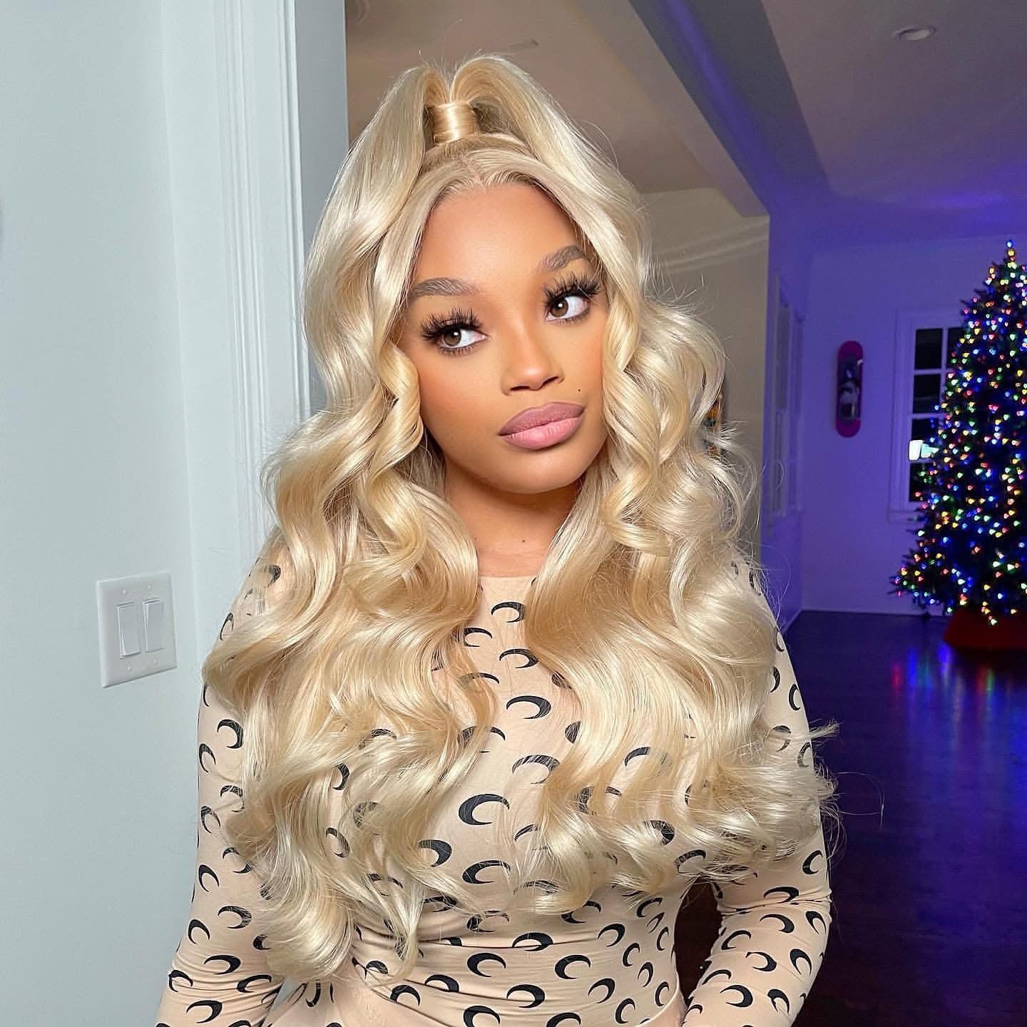 Blonde Body Wave 13x4 Transparent Lace Front Wig